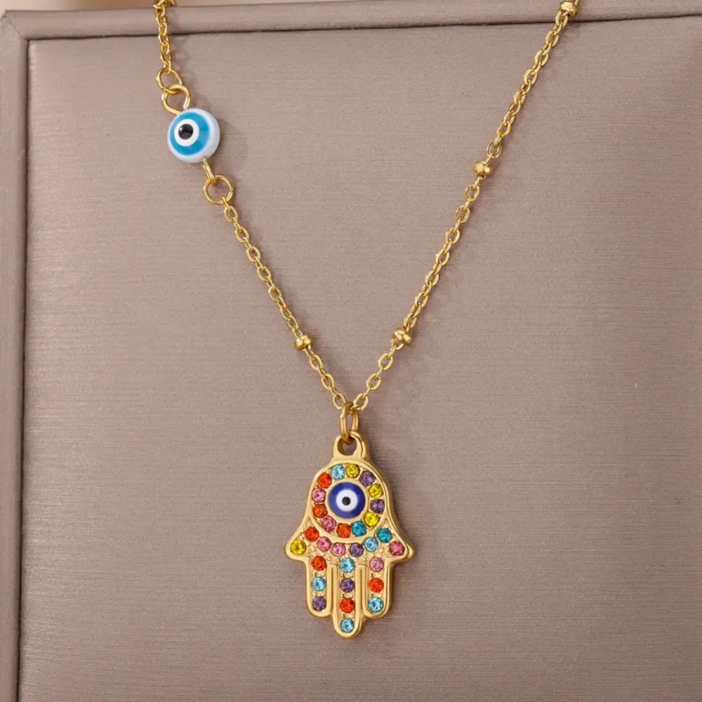 Enamel Textured Hamsa 18" Pendant Necklace in 10k Gold Plated